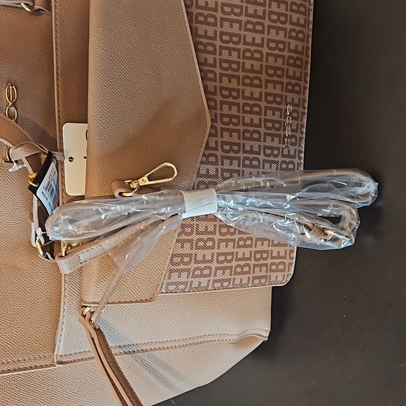 bebe tote with crossbody included - Picture 6 of 14
